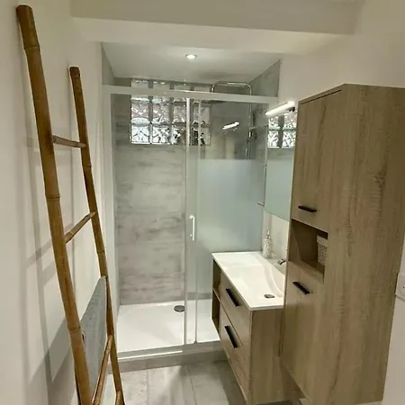 Les Templiers - Downtown And Private Garage شقة